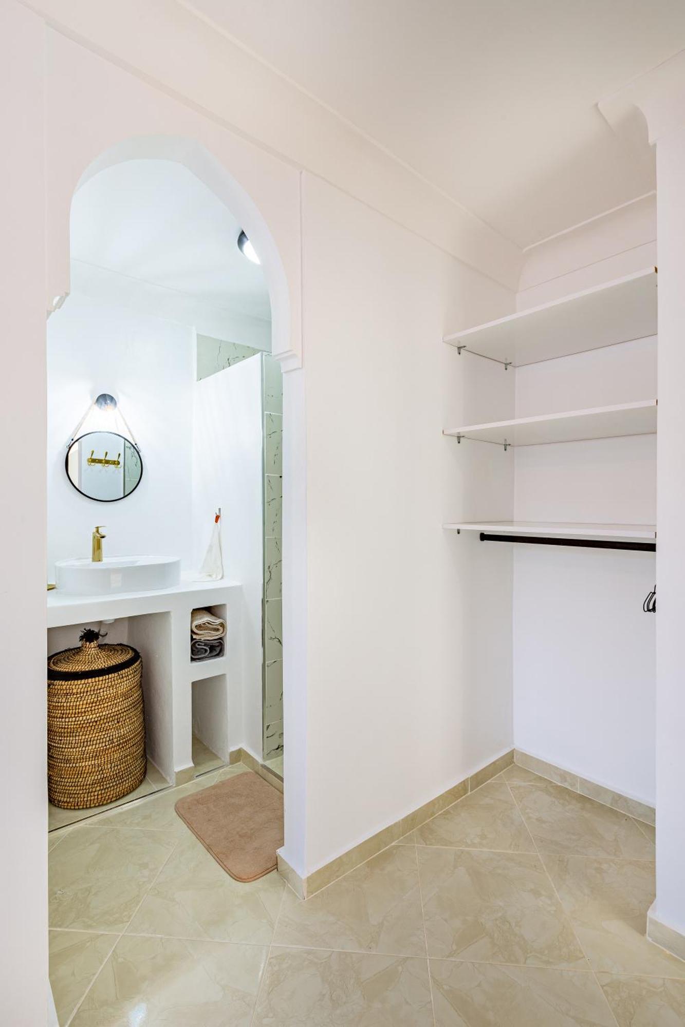 Riad Dar Juma, Suites & Appartements, Spa & Piscine Chauffee มาร์ราเกช ภายนอก รูปภาพ