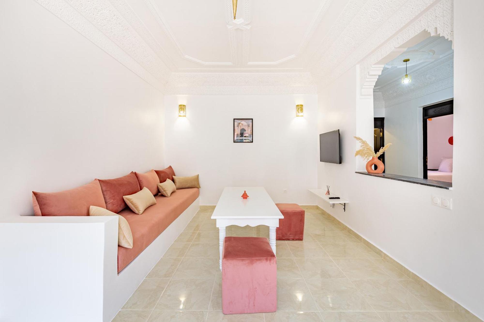 Riad Dar Juma, Suites & Appartements, Spa & Piscine Chauffee มาร์ราเกช ภายนอก รูปภาพ