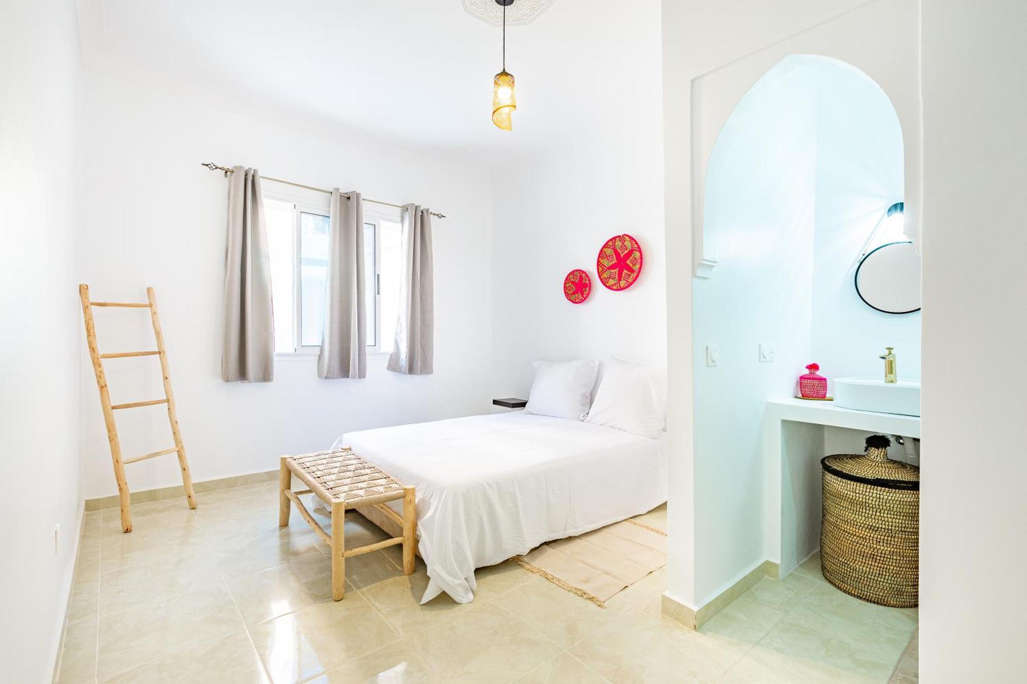 Riad Dar Juma, Suites & Appartements, Spa & Piscine Chauffee มาร์ราเกช ภายนอก รูปภาพ