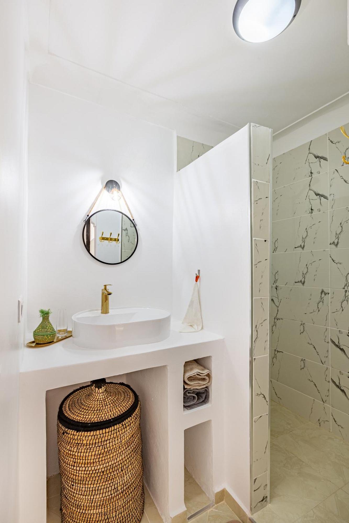Riad Dar Juma, Suites & Appartements, Spa & Piscine Chauffee มาร์ราเกช ภายนอก รูปภาพ