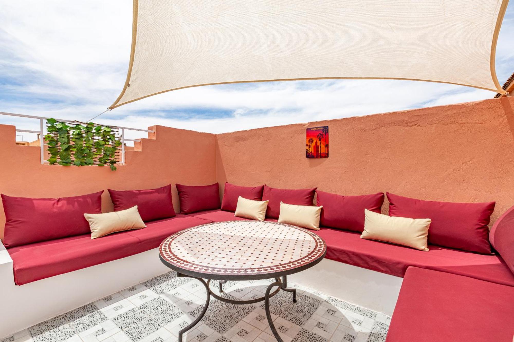 Riad Dar Juma, Suites & Appartements, Spa & Piscine Chauffee มาร์ราเกช ภายนอก รูปภาพ