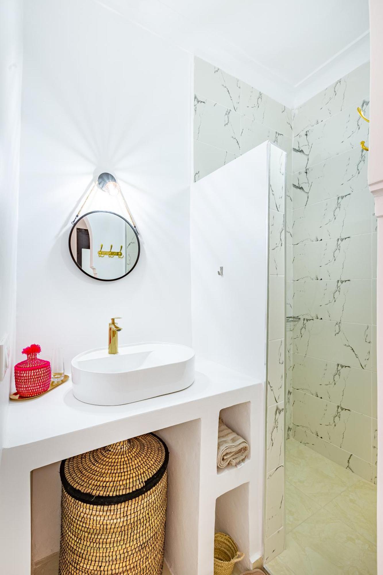 Riad Dar Juma, Suites & Appartements, Spa & Piscine Chauffee มาร์ราเกช ภายนอก รูปภาพ
